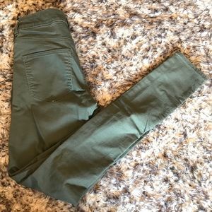 Olive green skinny jeans NWOT